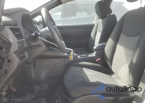 2018 Nissan Leaf S z USA, uszkodzony, nr VIN 1N4AZ1CP6JC311673